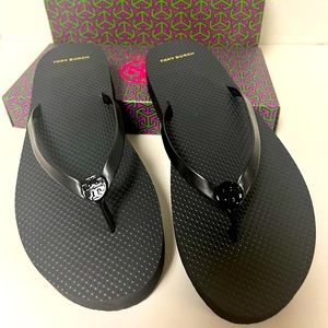 Tory Burch  Women’s Black Flip Flop Size 10 NEW in the box